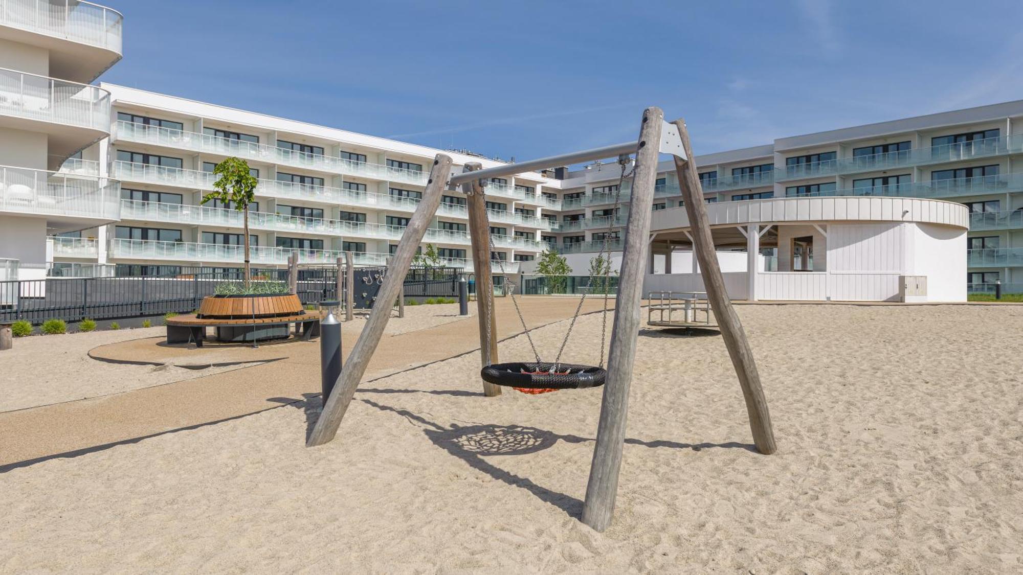 Apartament Lux Tukan B003, Polanki Aqua - Holiday City Колобжег Екстериор снимка