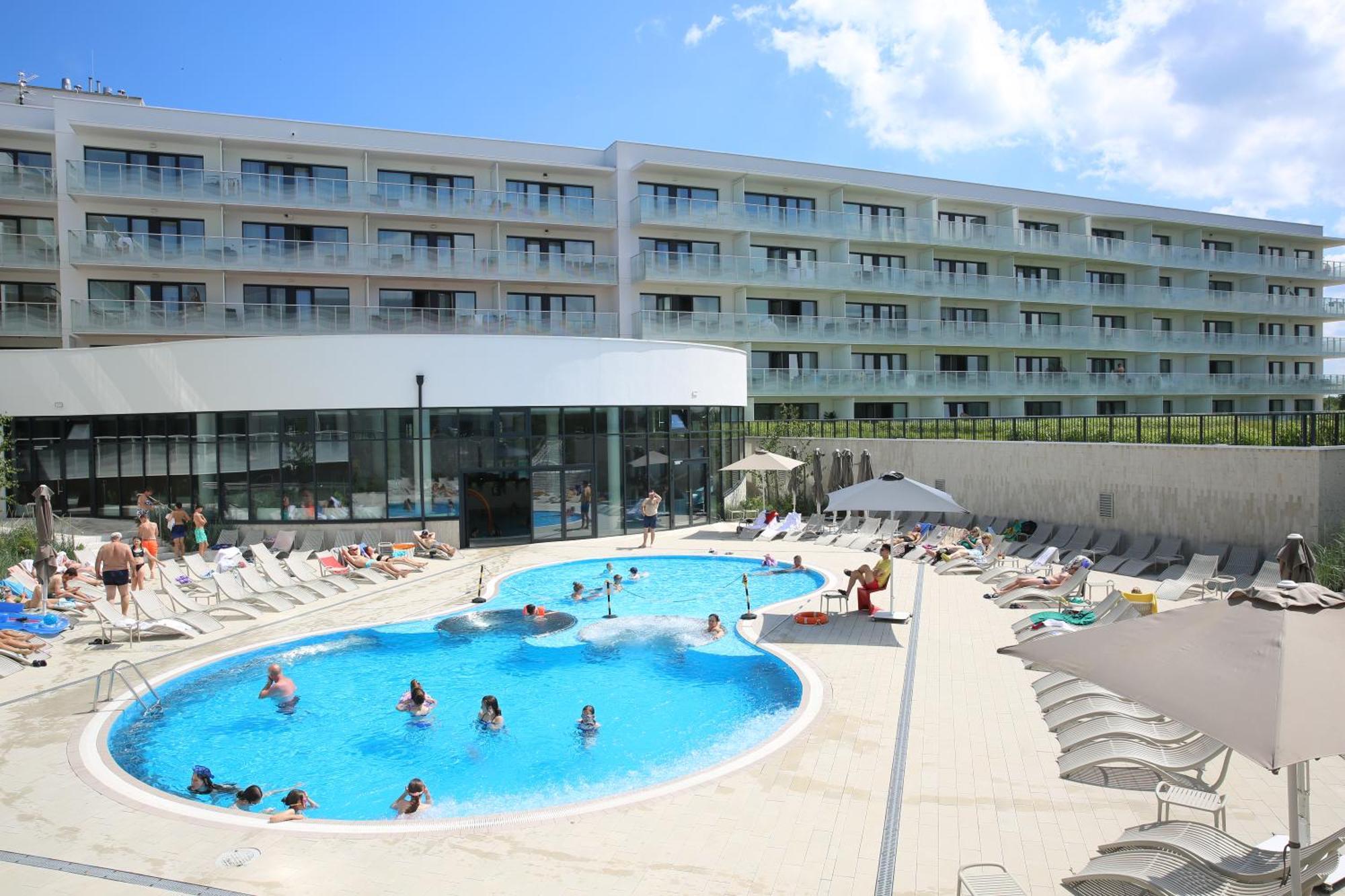 Apartament Lux Tukan B003, Polanki Aqua - Holiday City Колобжег Екстериор снимка